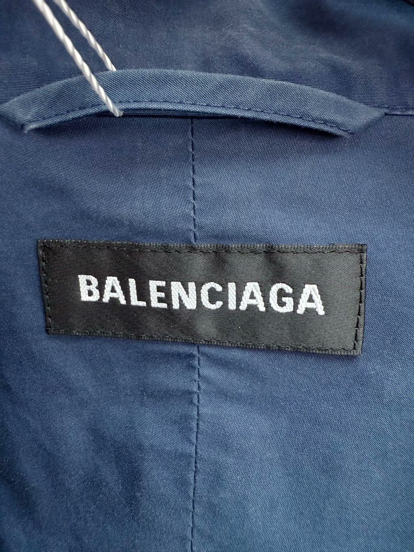Balenciaga Balenciaga Blue White Windbreaker Jacket Size US L / EU 52-54 / 3 - 3 Thumbnail
