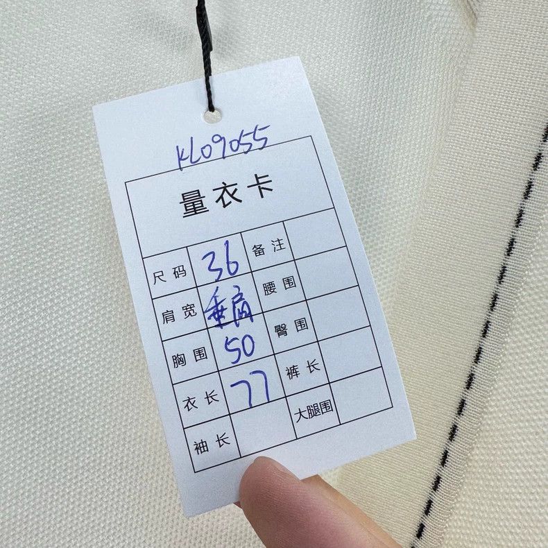 Hermes Hermes Cream Wool Knit Cardigan with Pendant Size US S / EU 44-46 / 1 - 8 Thumbnail