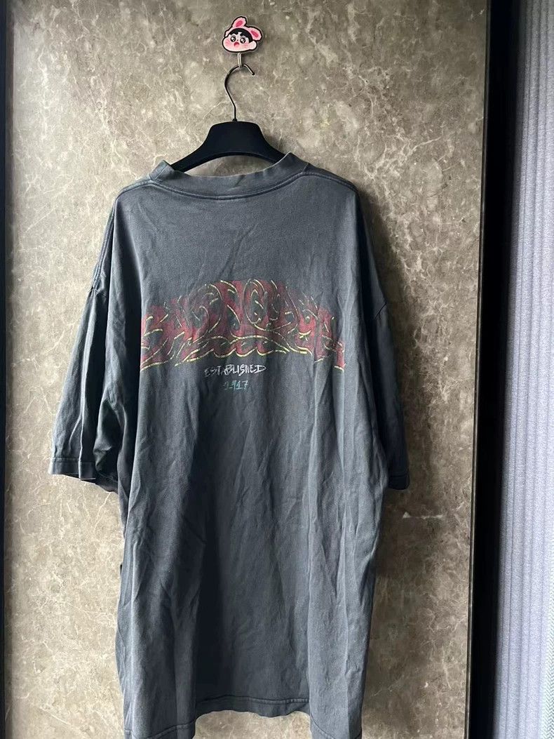 Balenciaga Balenciaga Flame Logo Distressed Tee S Size US S / EU 44-46 / 1 - 2 Thumbnail