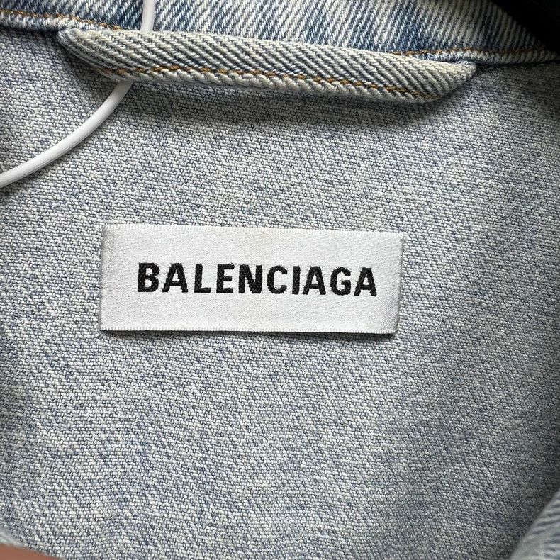 Balenciaga Balenciaga Washed Denim Jacket Size US XS / EU 42 / 0 - 3 Thumbnail