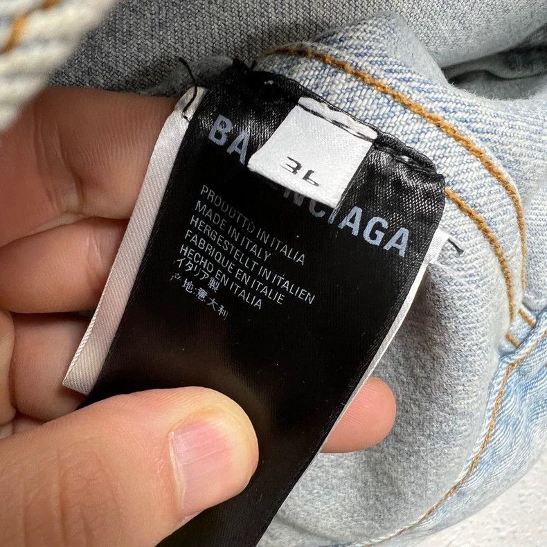 Balenciaga Balenciaga Washed Denim Jacket Size US XS / EU 42 / 0 - 5 Thumbnail