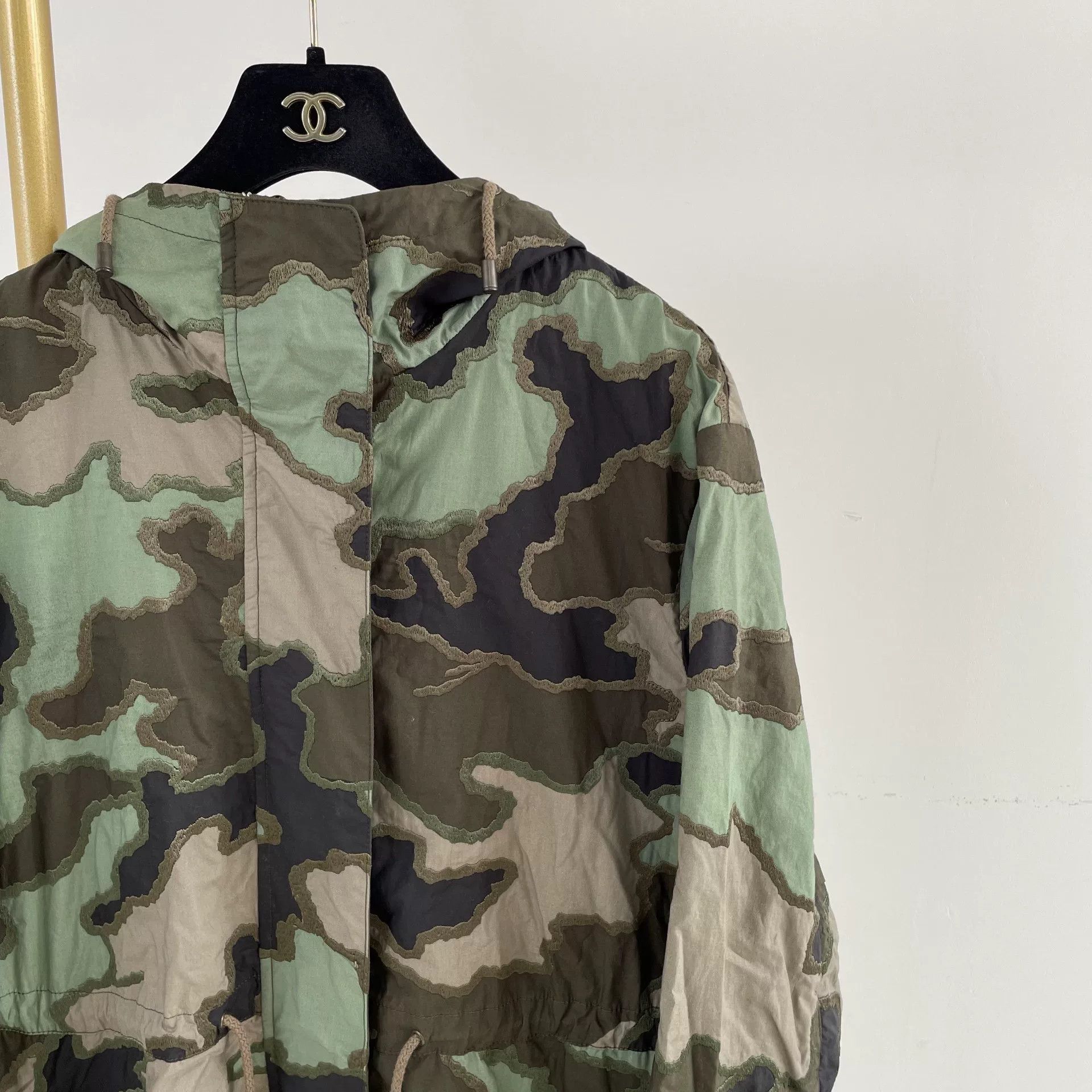 Valentino Valentino Camouflage Embroidered Coat Size US L / EU 52-54 / 3 - 2 Thumbnail
