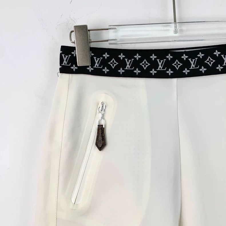 Louis Vuitton Louis Vuitton Monogram White Casual Shorts Size US 38 / EU 54 - 3 Thumbnail