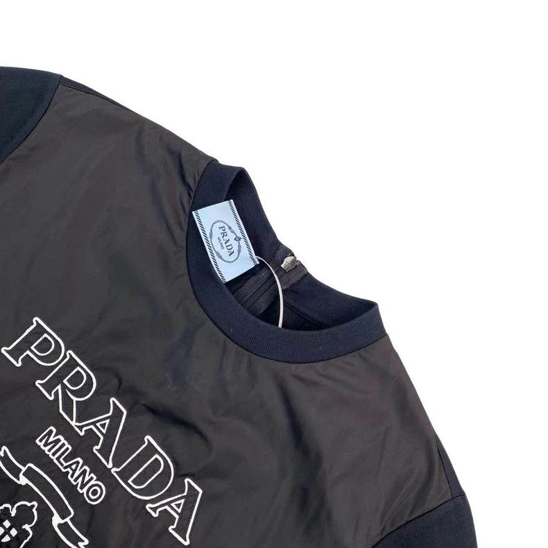 Prada Prada 23SS Logo Patch Short Sleeve Tee Size US XS / EU 42 / 0 - 3 Thumbnail