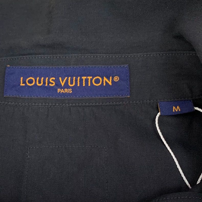 Louis Vuitton Louis Vuitton Black Logo Embroidered Shirt Size US M / EU 48-50 / 2 - 5 Thumbnail