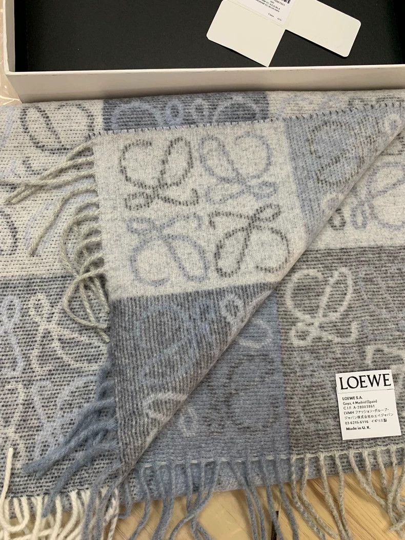Loewe LOEWE Anagram Checkerboard Wool Scarf Size ONE SIZE - 8 Thumbnail