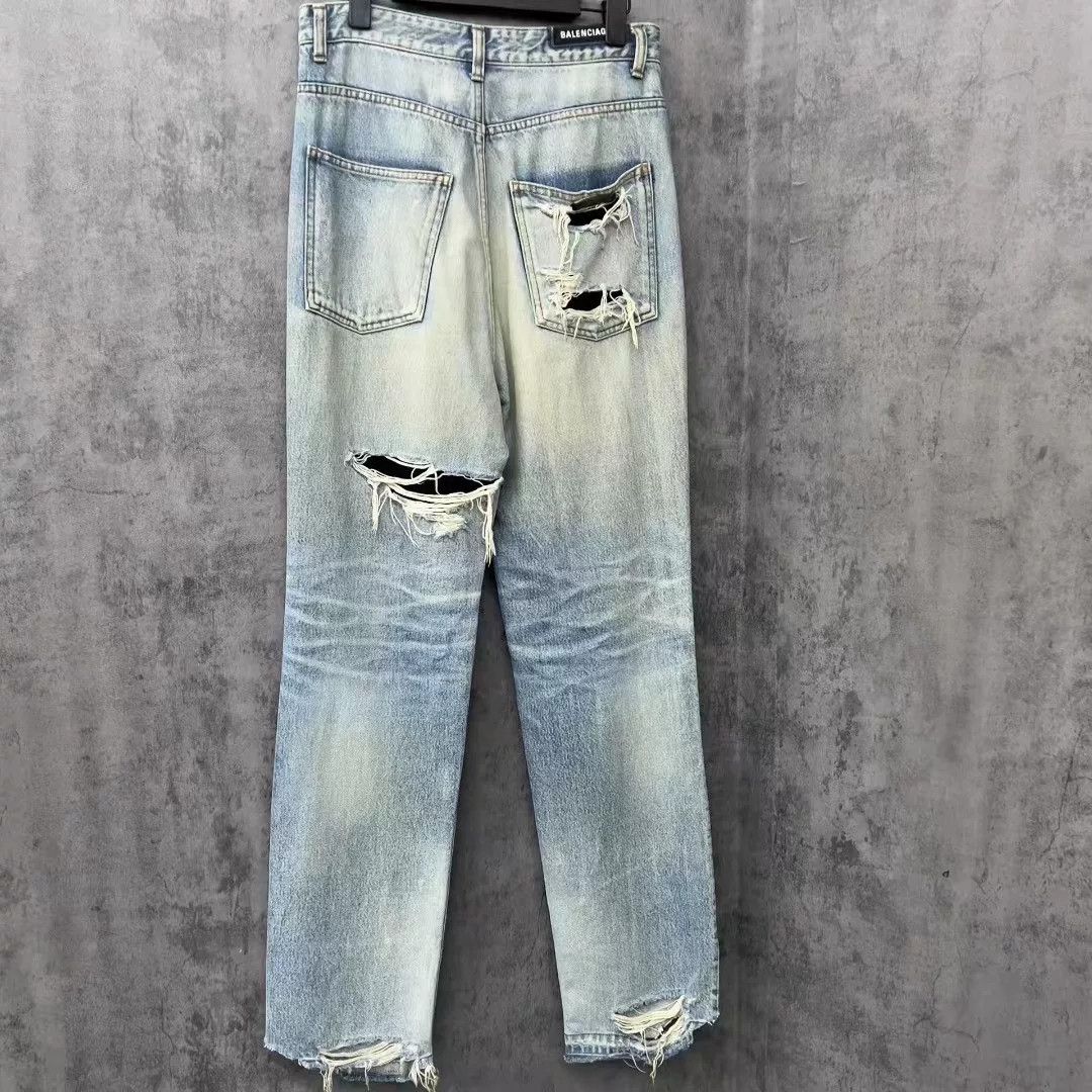 Balenciaga Balenciaga Embroidered Logo Distressed Jeans Size US 29 - 4 Thumbnail