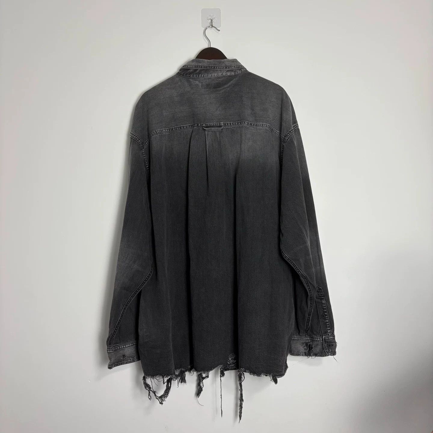 Balenciaga Balenciaga SS21 Ripped Denim Jacket Shirt Size US L / EU 52-54 / 3 - 2 Thumbnail
