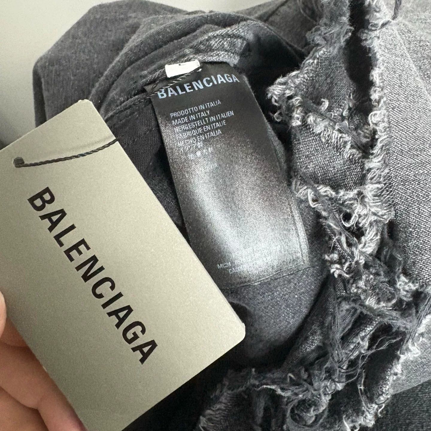 Balenciaga Balenciaga SS21 Ripped Denim Jacket Shirt Size US L / EU 52-54 / 3 - 4 Thumbnail