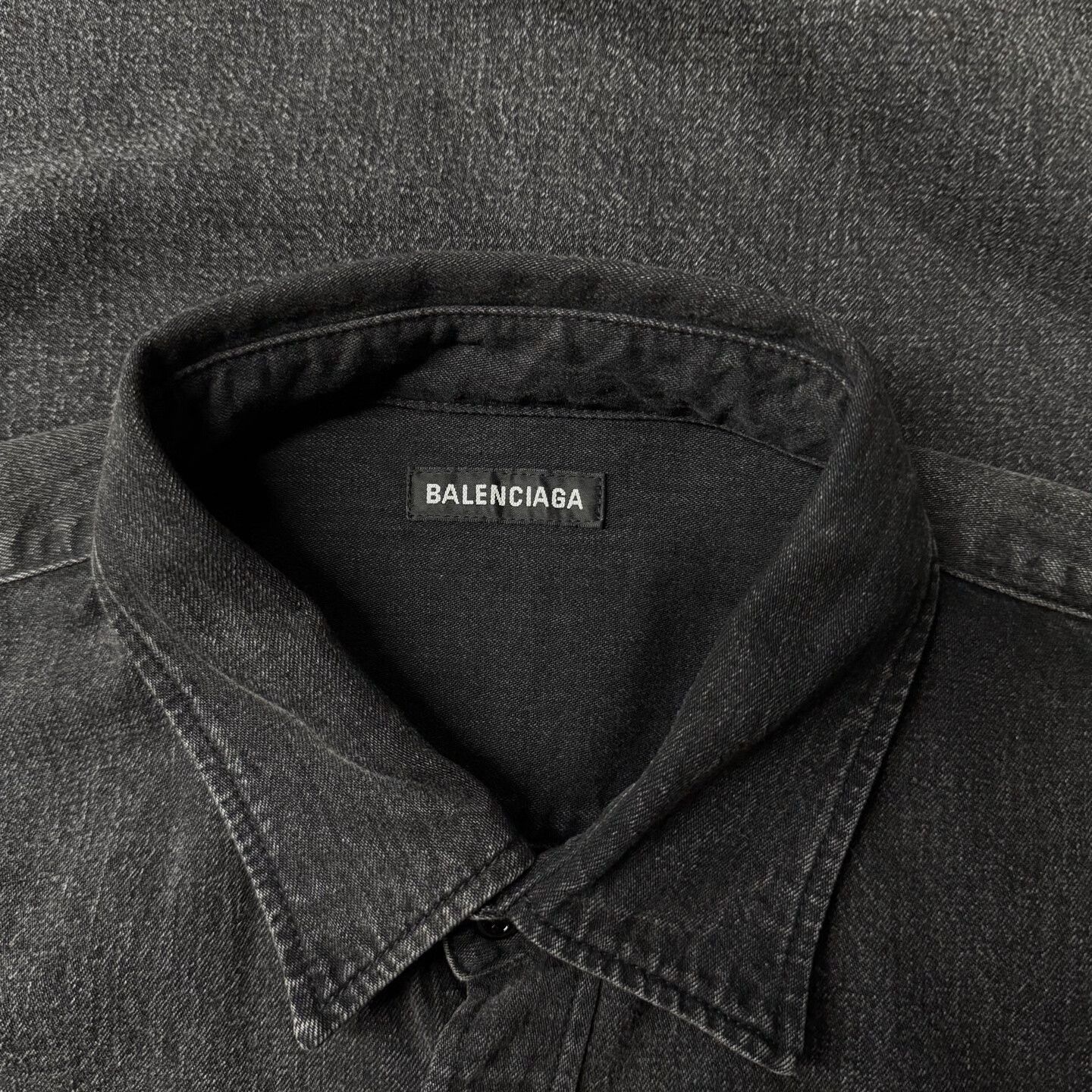 Balenciaga Balenciaga Red Back Denim Shirt Size US M / EU 48-50 / 2 - 5 Thumbnail