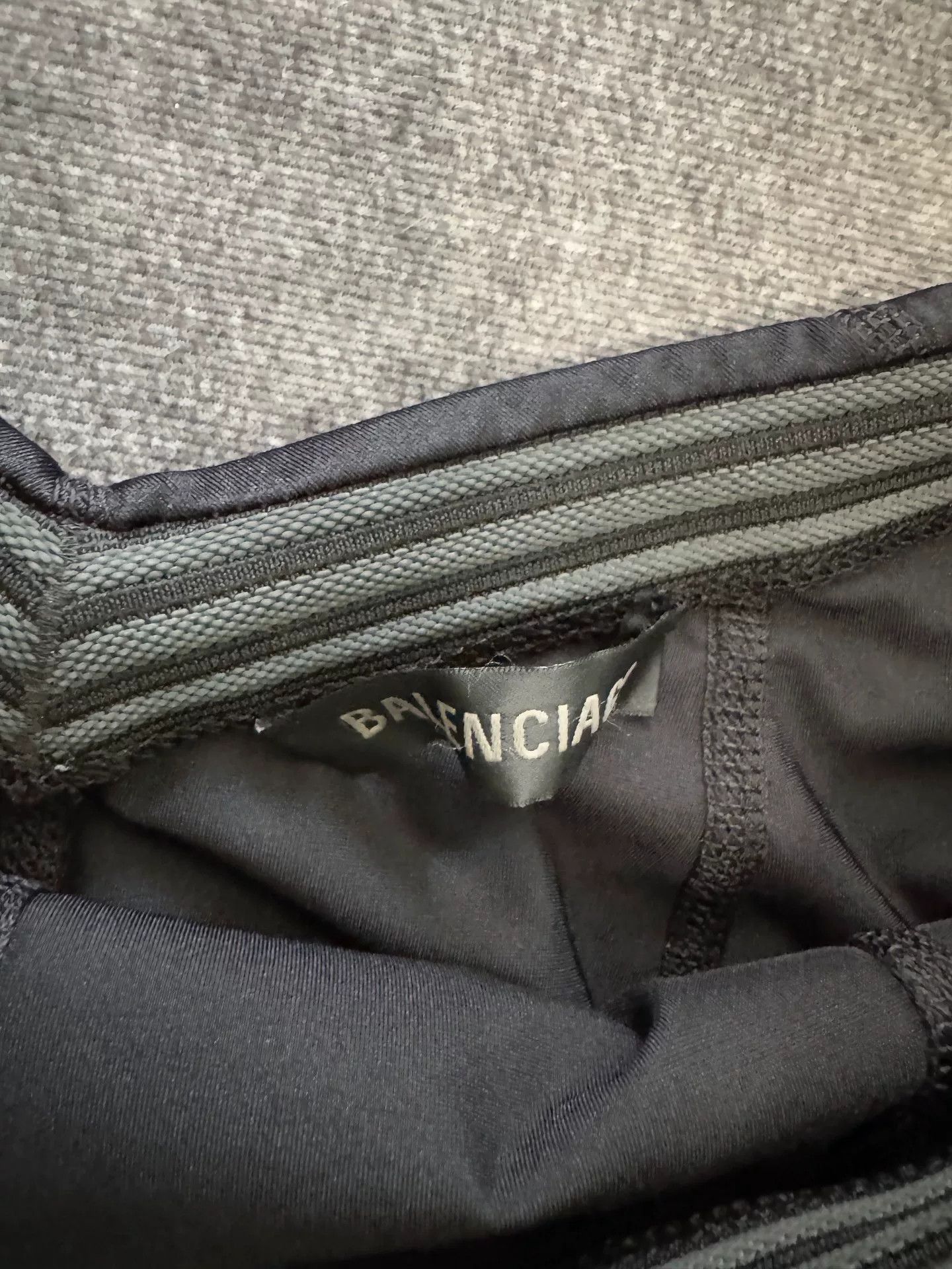 Balenciaga Balenciaga Sporty B Activewear Mermaid Skirt Size US 36 / EU 52 - 4 Thumbnail