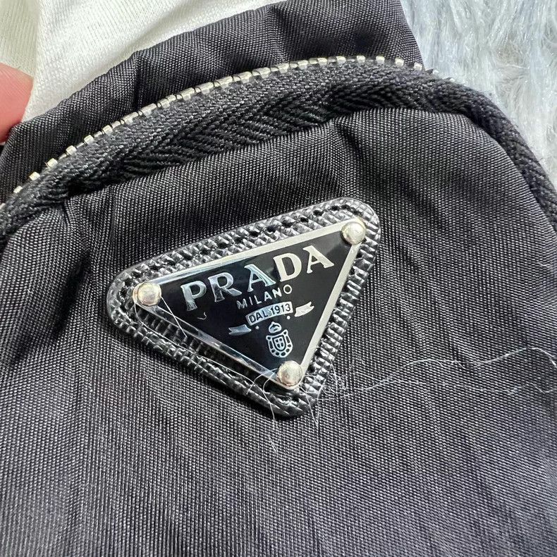 Prada Prada Short Sleeve T-Shirt S Size US S / EU 44-46 / 1 - 4 Thumbnail