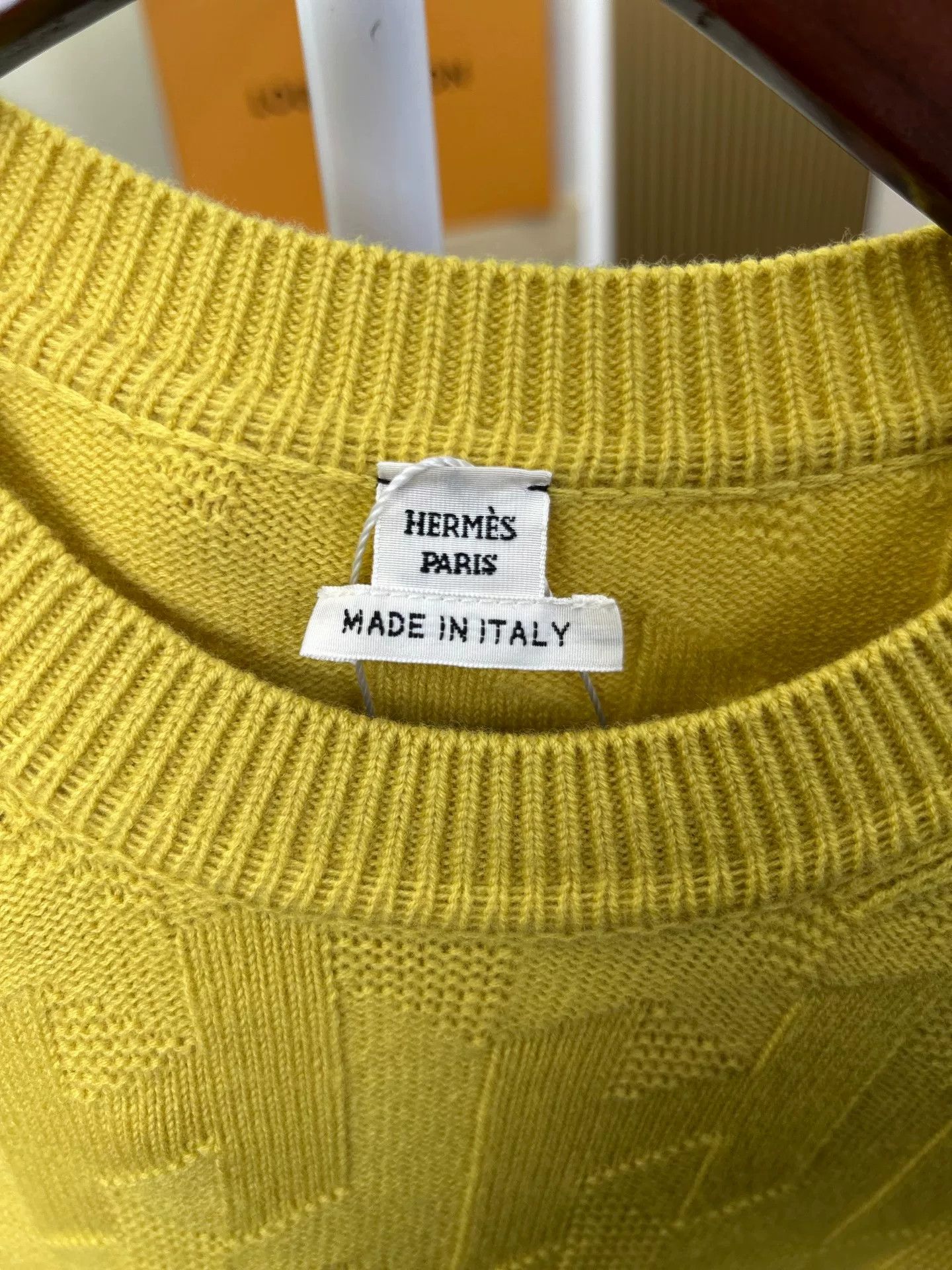 Hermes Hermes Yellow Wool Crewneck Sweater Size US M / EU 48-50 / 2 - 3 Thumbnail