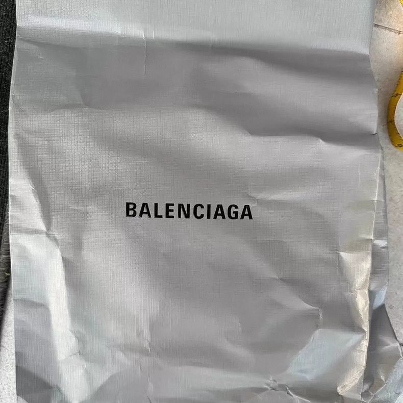 Balenciaga Balenciaga Blue Logo Print Cardigan OS XS Size US XS / EU 42 / 0 - 5 Thumbnail