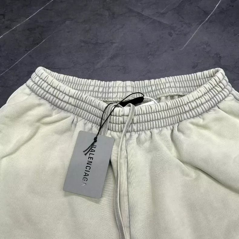 Balenciaga Balenciaga Distressed Beige Logo Shorts Size US 34 / EU 50 - 3 Thumbnail