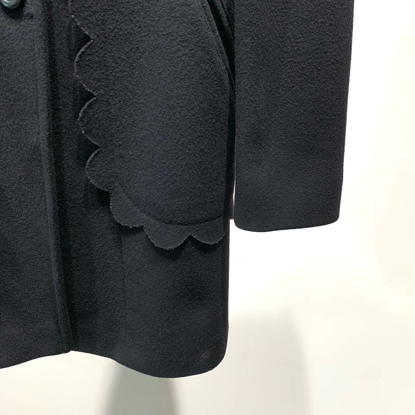 Valentino Valentino Heavy Black Wool Coat Size US M / EU 48-50 / 2 - 8 Thumbnail