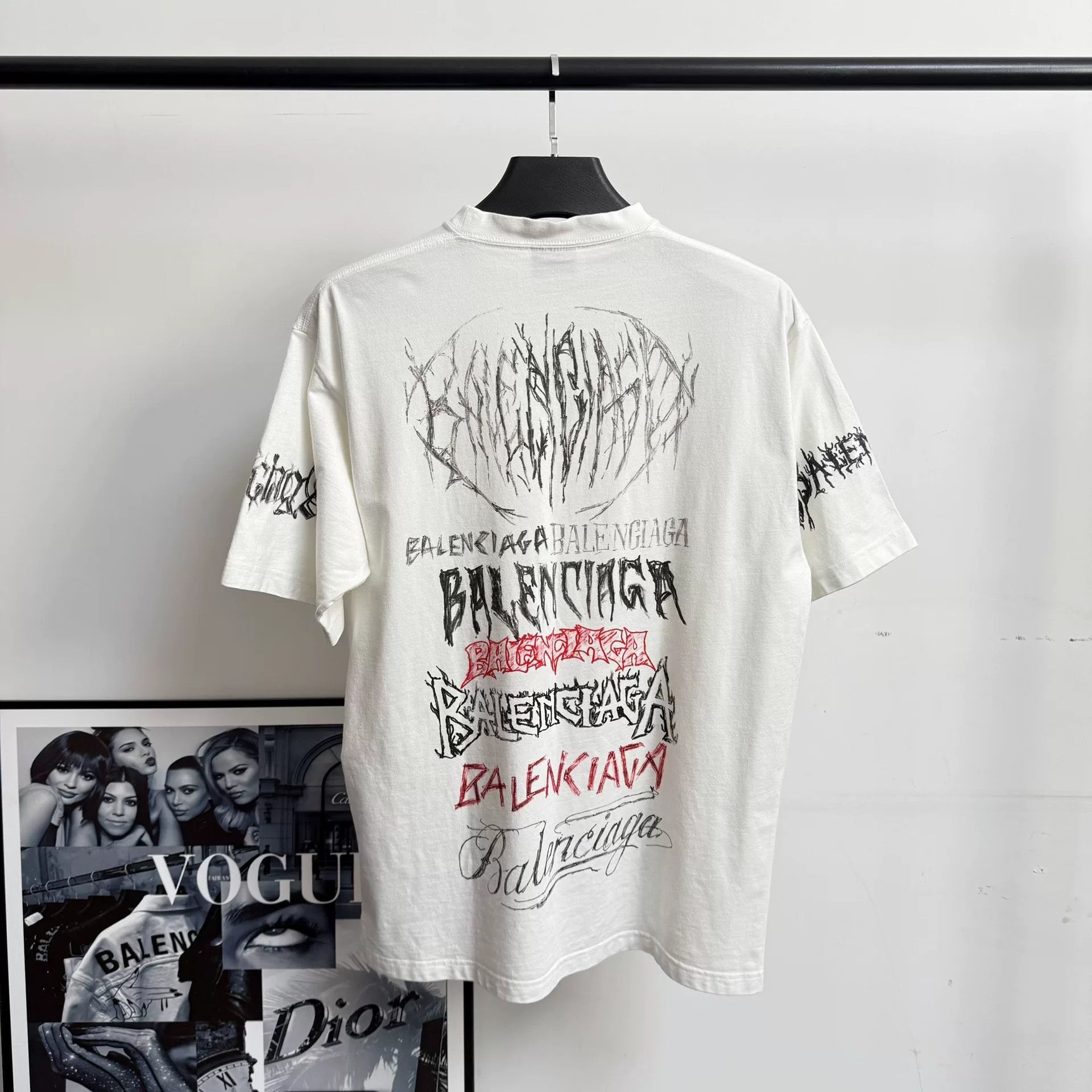 Balenciaga Balenciaga Year of Dragon White Tee Size US XS / EU 42 / 0 - 2 Thumbnail
