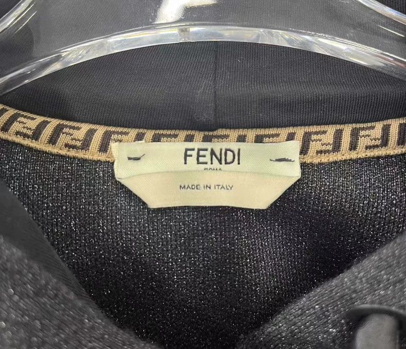 Fendi Fendi Black Logo Hoodie Sweatshirt S Size US S / EU 44-46 / 1 - 3 Thumbnail