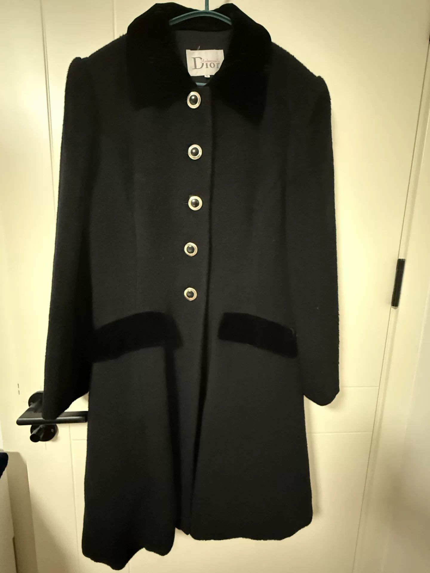Dior dior cashmere coat in great condition Size US L / EU 52-54 / 3 - 3 Thumbnail
