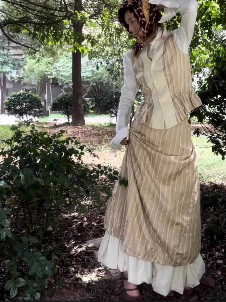 Vintage Kenzo Vintage Victorian Vest Skirt Set Size US M / EU 48-50 / 2 - 4 Thumbnail