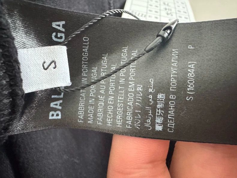 Balenciaga Balenciaga Black Short Sleeve T-Shirt Size US S / EU 44-46 / 1 - 4 Thumbnail