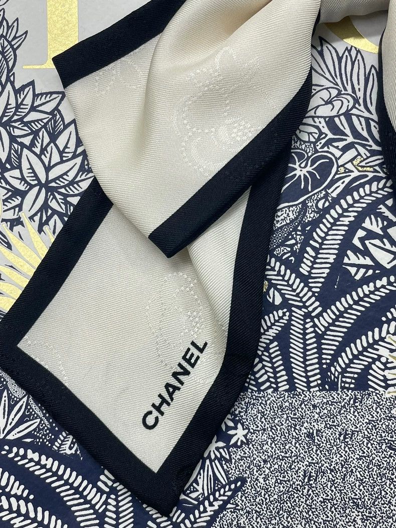 Chanel Chanel White Black Bow Silk Scrunchie Size ONE SIZE - 2 Thumbnail