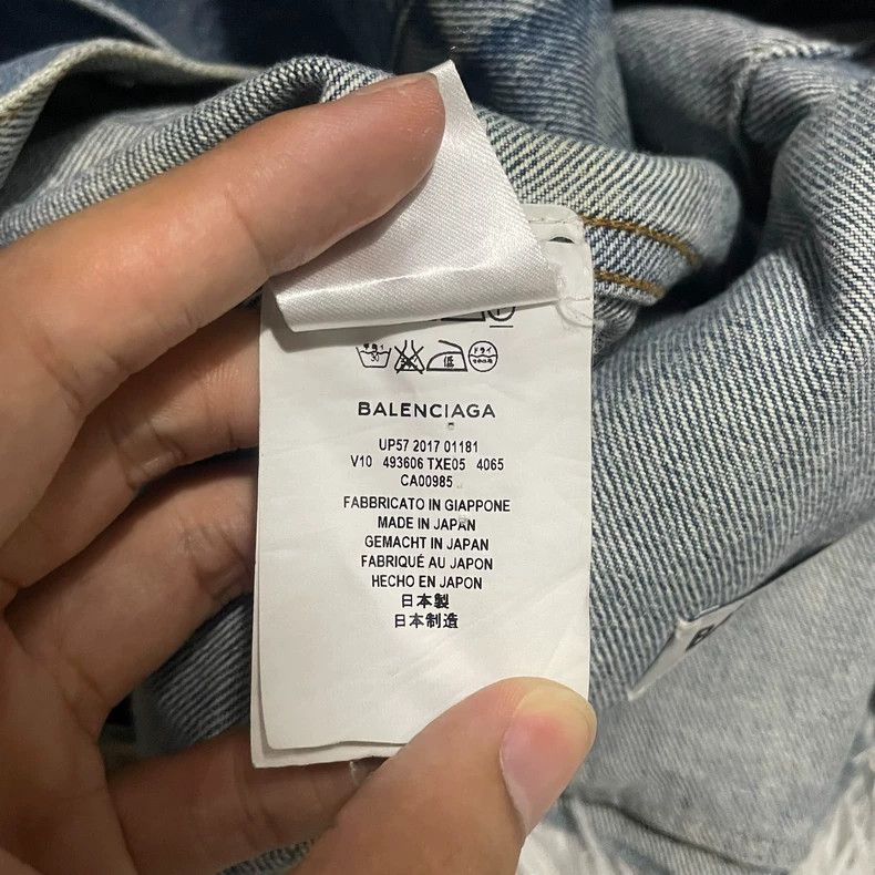 Balenciaga Balenciaga Embroidered Logo Denim Jacket Size US S / EU 44-46 / 1 - 8 Thumbnail