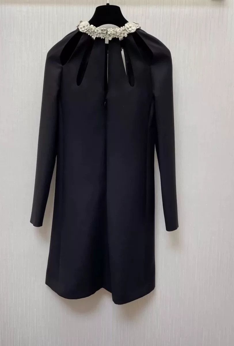 Valentino Valentino Runway Black Dress Size 38 Size US M / EU 48-50 / 2 - 3 Thumbnail