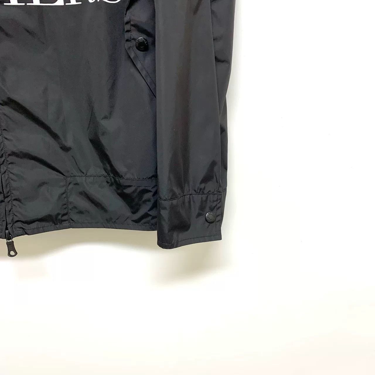 Valentino Valentino Chest Logo Windbreaker Jacket Size US XL / EU 56 / 4 - 8 Thumbnail