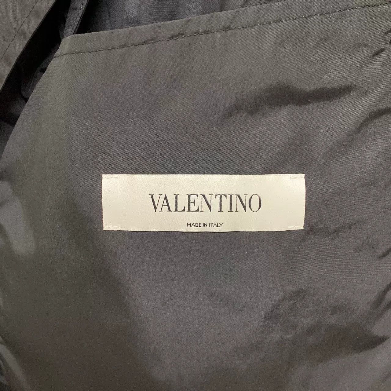 Valentino Valentino Chest Logo Windbreaker Jacket Size US XL / EU 56 / 4 - 3 Thumbnail