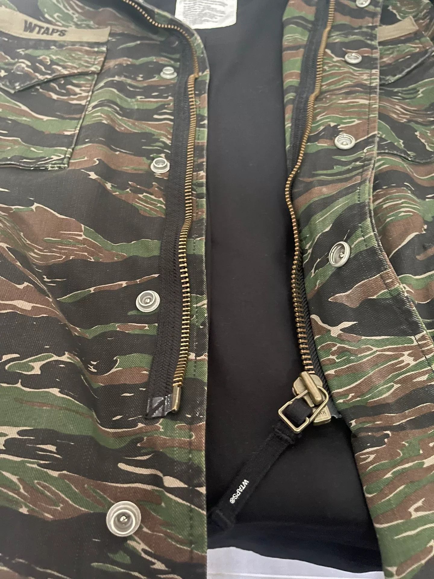Wtaps WTAPS 17SS M65 Tiger Camo Jacket Size US M / EU 48-50 / 2 - 5 Thumbnail