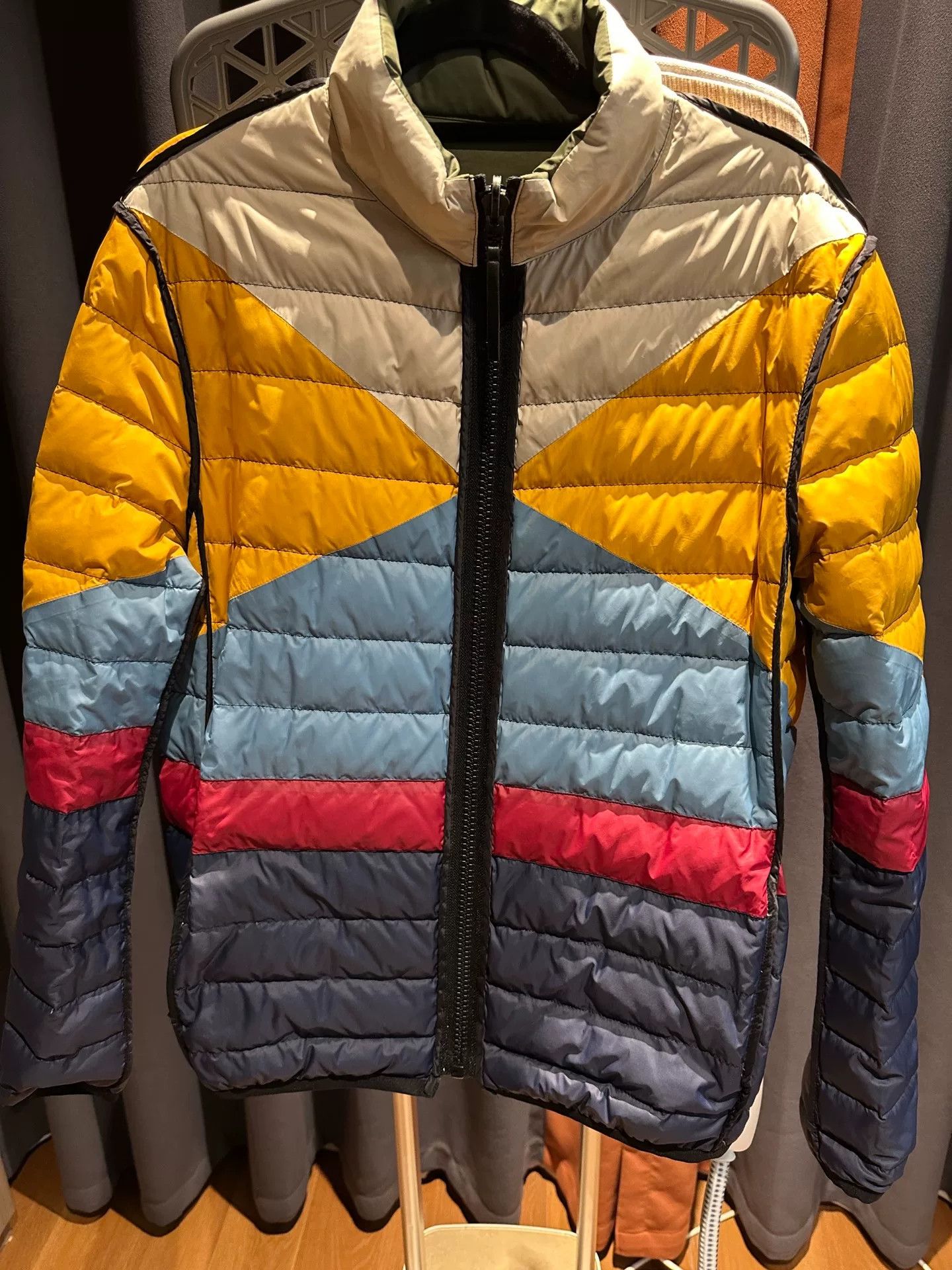 Vintage Valentino Two-Sided Puffer Jacket Size US M / EU 48-50 / 2 - 3 Thumbnail