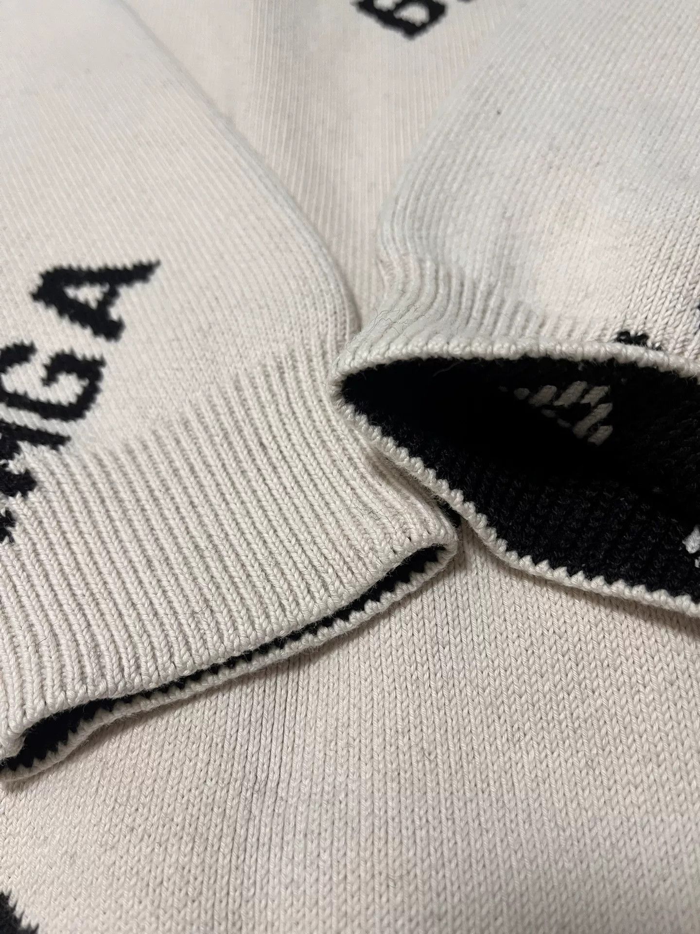 Balenciaga Balenciaga FW21 Logo Jacquard Crewneck Sweater Size US M / EU 48-50 / 2 - 4 Thumbnail