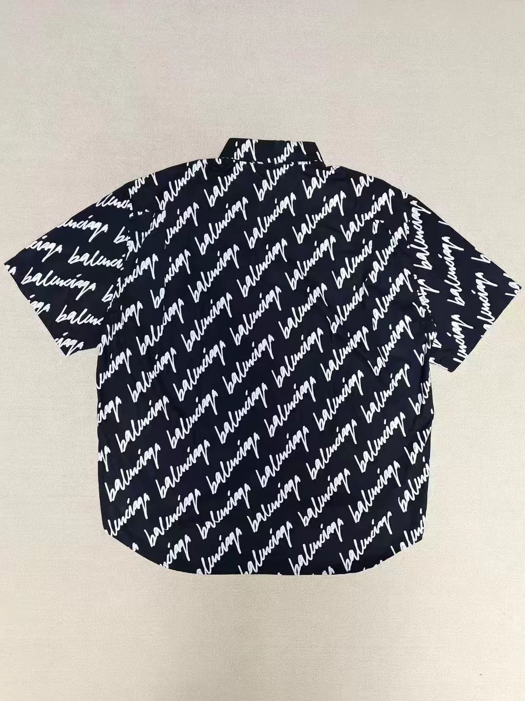 Balenciaga Balenciaga 22ss Graffiti Logo Shirt Size US S / EU 44-46 / 1 - 3 Thumbnail