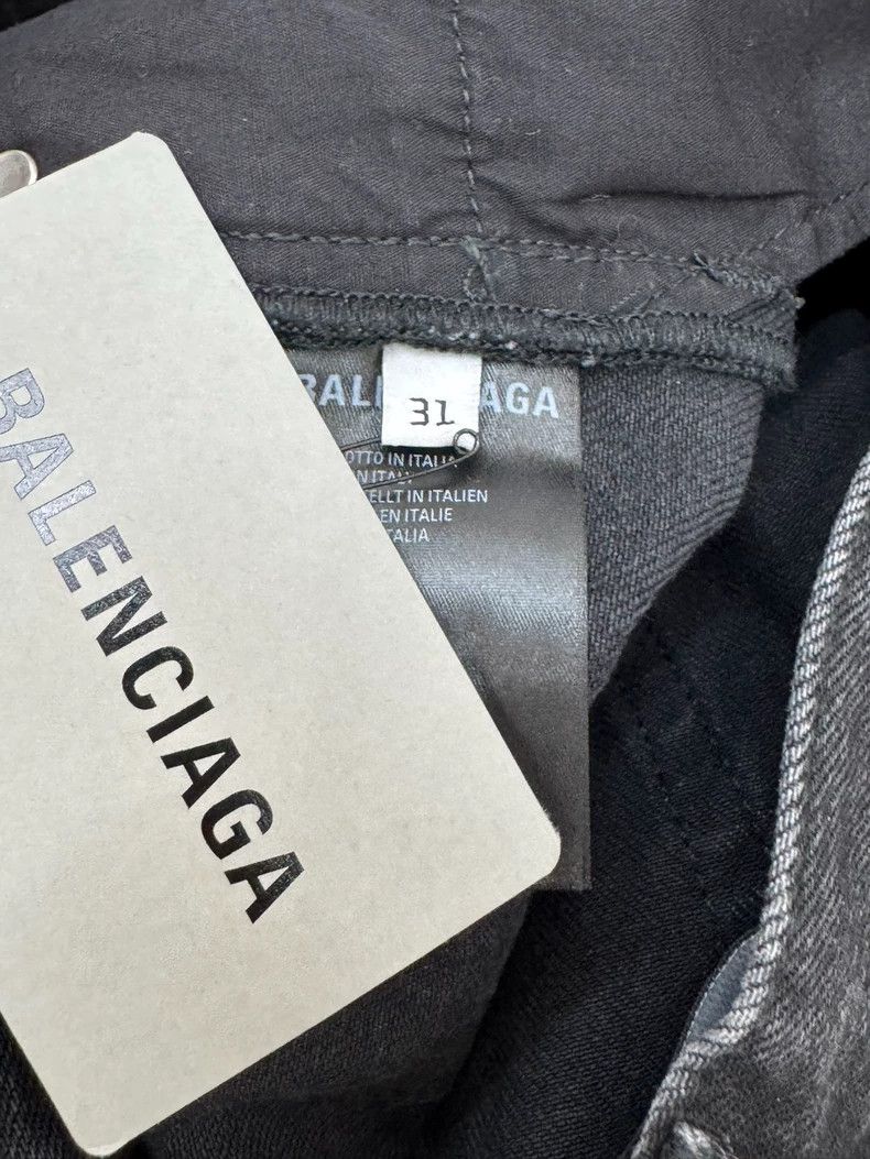 Balenciaga Balenciaga Distressed Denim Jeans Size 31 Size US 31 - 6 Thumbnail
