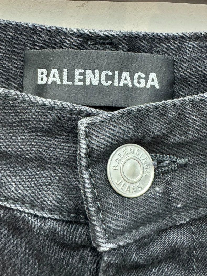 Balenciaga Balenciaga Distressed Denim Jeans Size 31 Size US 31 - 4 Thumbnail