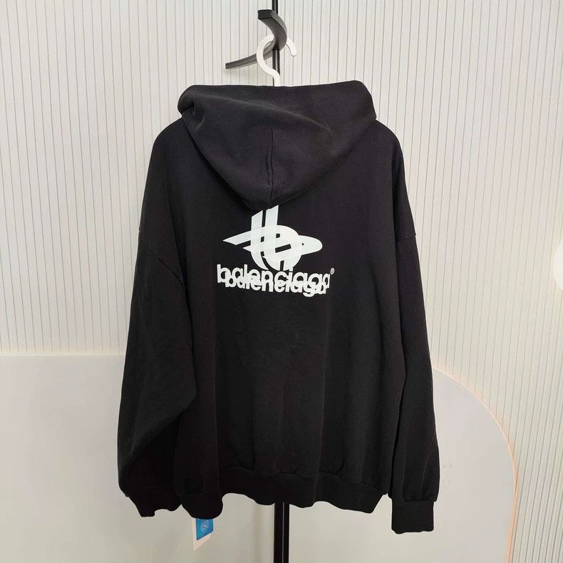 Balenciaga Balenciaga Cotton Printed Sweatshirt XL Size US XL / EU 56 / 4 - 2 Thumbnail