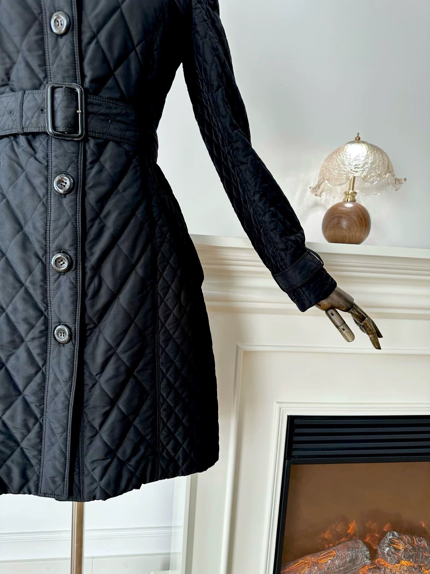 Burberry Burberry Quilted Mid-Length Coat Women Size US XS / EU 42 / 0 - 3 Thumbnail