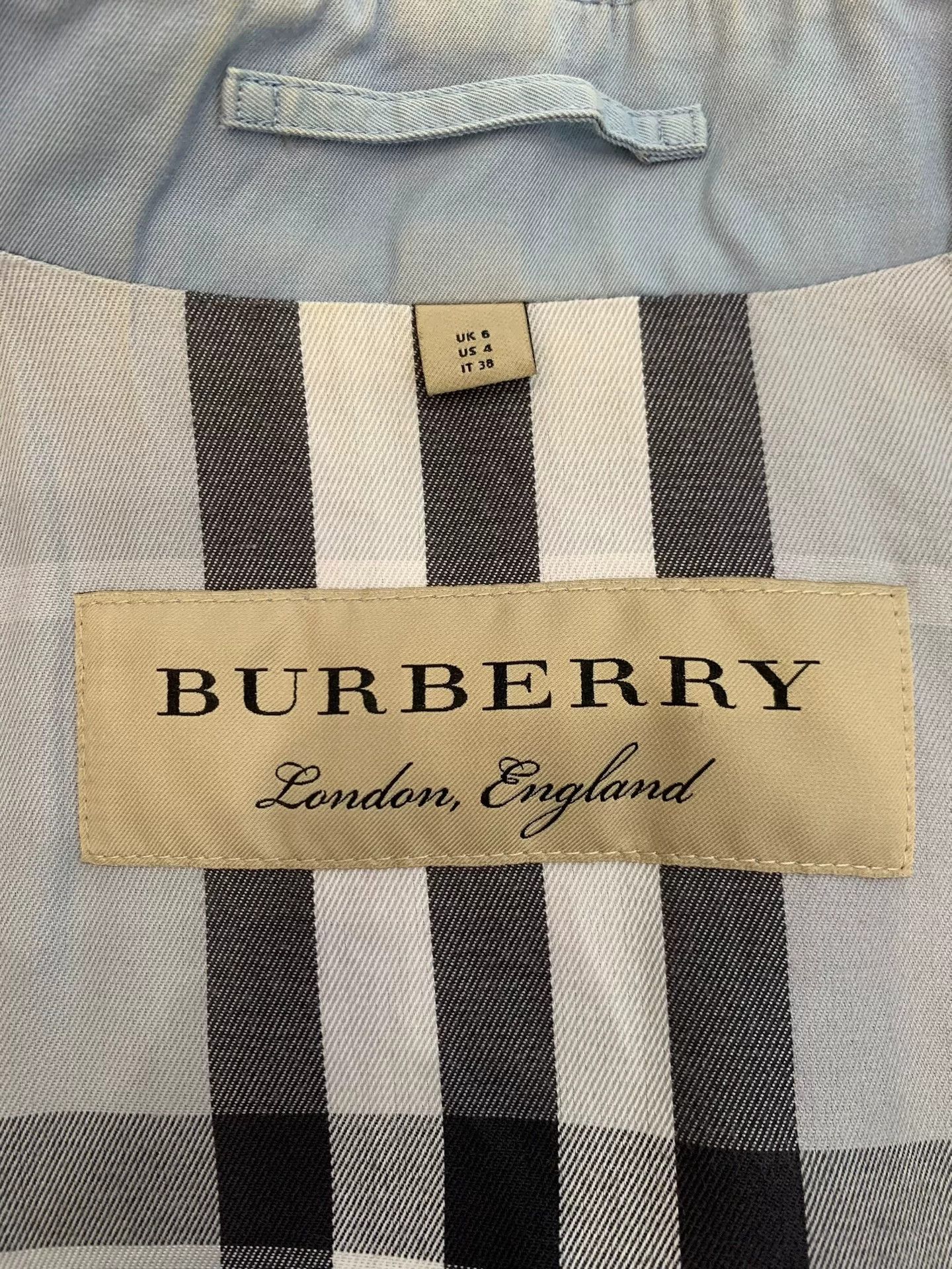 Burberry Burberry London Women's Double-Breasted Trench Coat Size US M / EU 48-50 / 2 - 5 Thumbnail