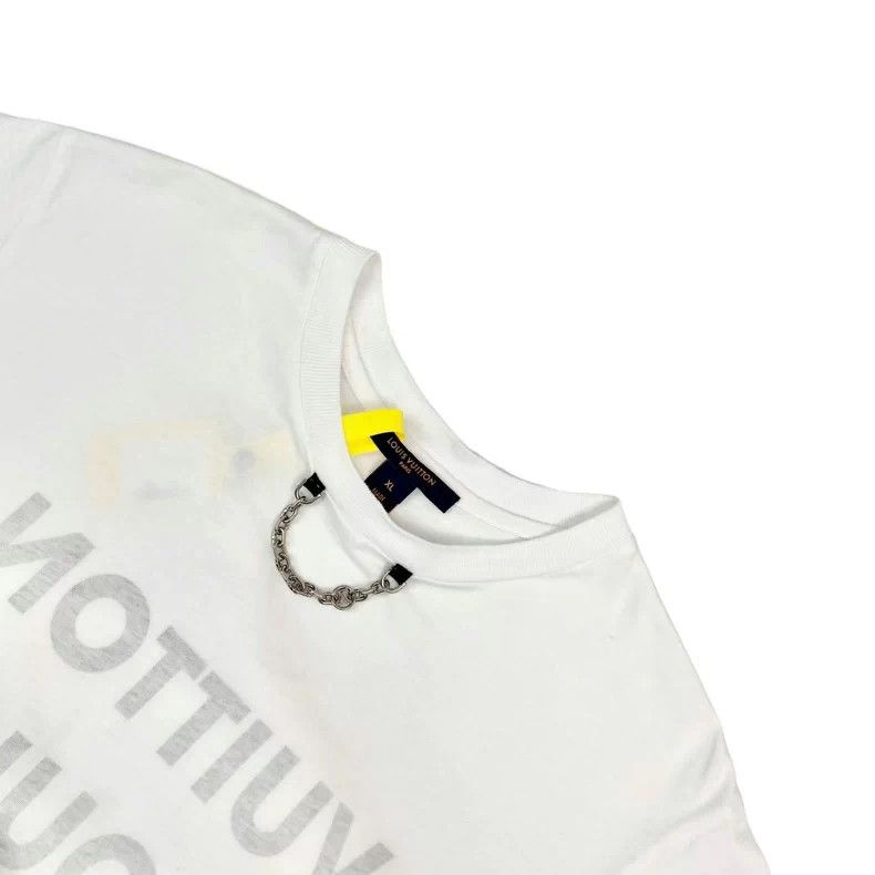 Louis Vuitton Louis Vuitton White Logo Chain Short Sleeve Size US XL / EU 56 / 4 - 3 Thumbnail