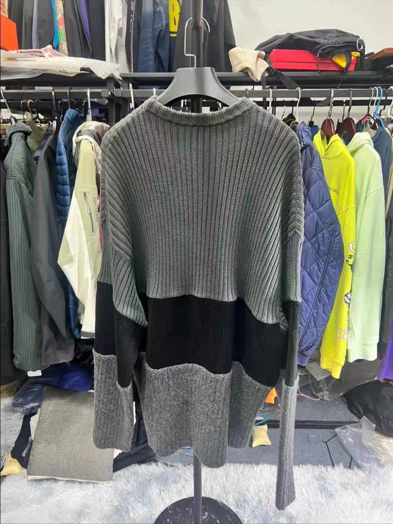 Balenciaga Balenciaga Printed Logo Sweater S Size US S / EU 44-46 / 1 - 2 Thumbnail