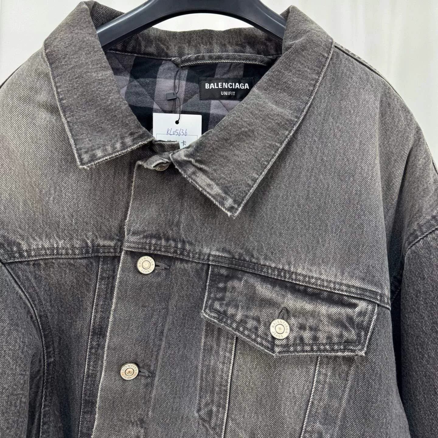 Balenciaga Balenciaga Washed Denim Cotton Jacket Size US M / EU 48-50 / 2 - 3 Thumbnail