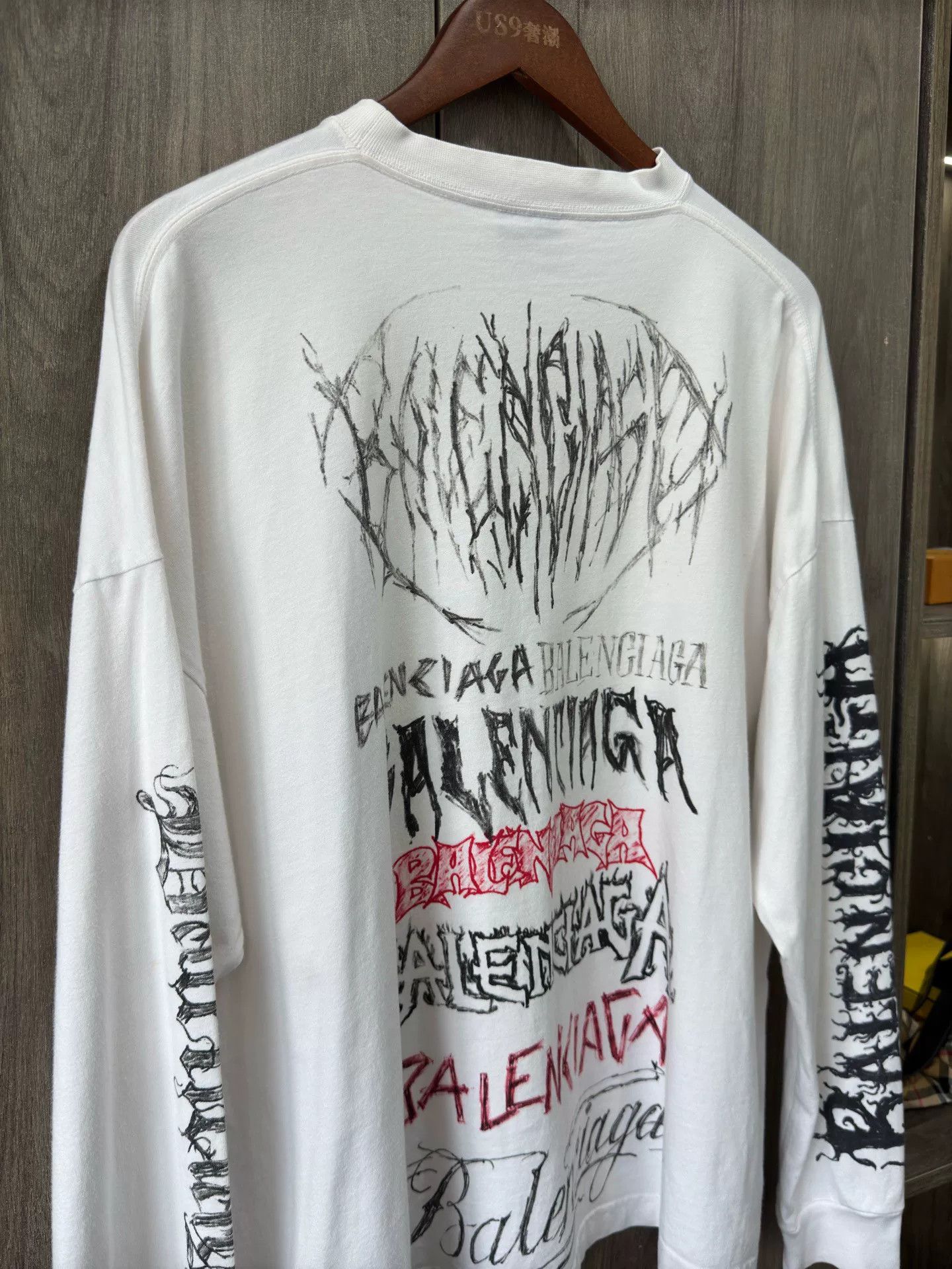 Balenciaga Balenciaga Graffiti Long Sleeve T-shirt Size US XXS / EU 40 - 8 Thumbnail
