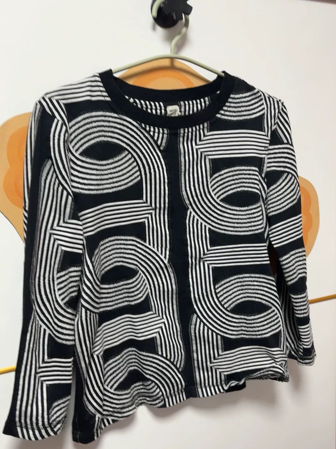 Hermes Hermes Black and White Striped Knit Top Size US S / EU 44-46 / 1 - 8 Thumbnail