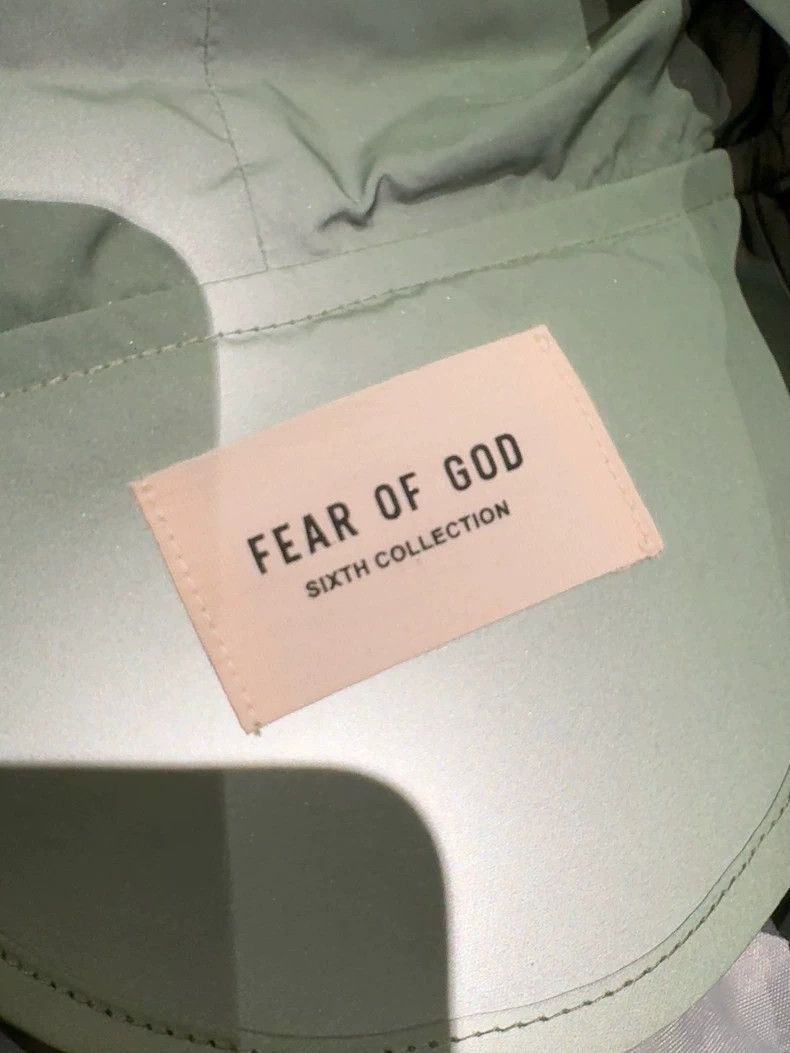 Fear of God Fear of God Green Reflective Raincoat Size US M / EU 48-50 / 2 - 5 Thumbnail