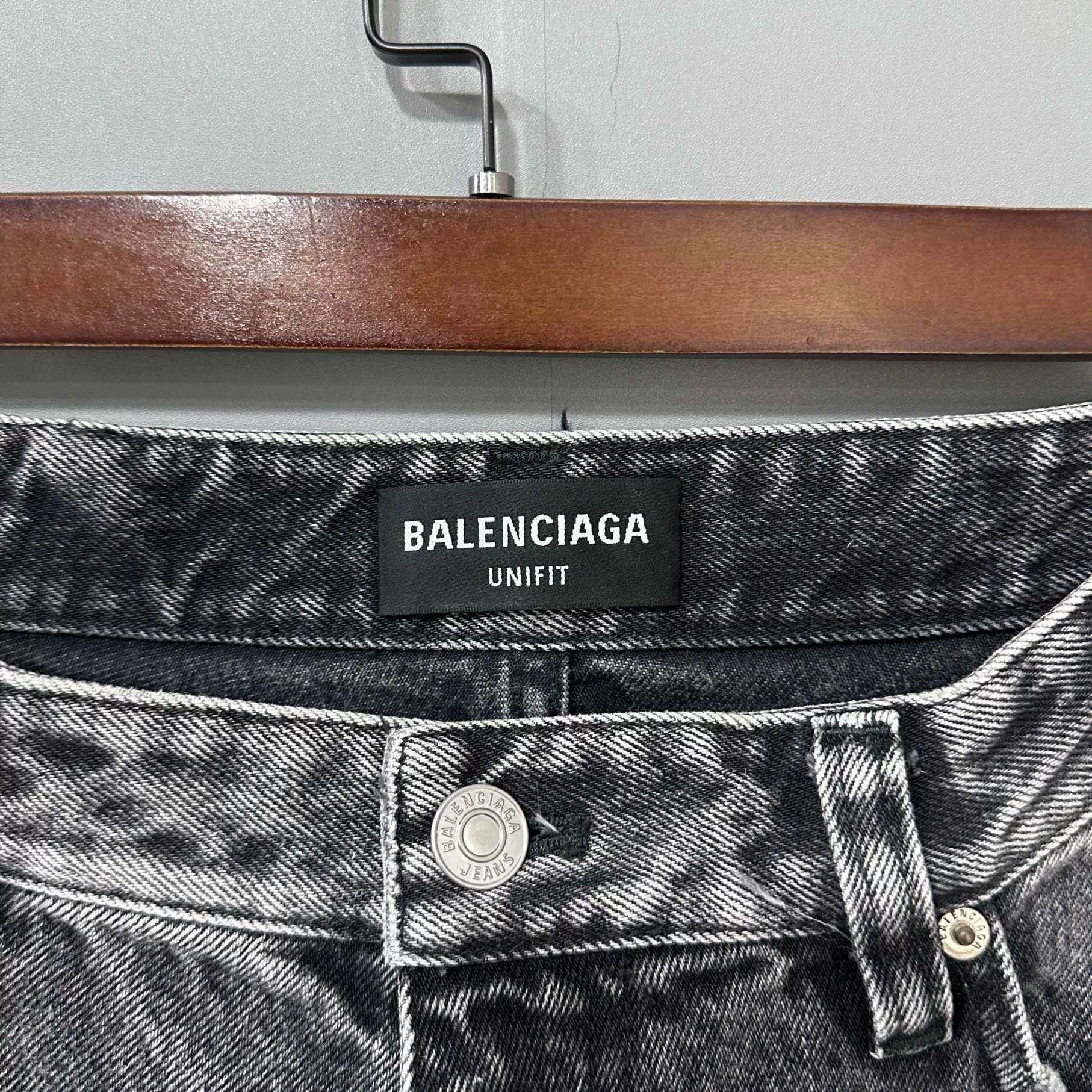 Balenciaga Balenciaga FW22 Washed Straight Jeans Size US 29 - 5 Thumbnail