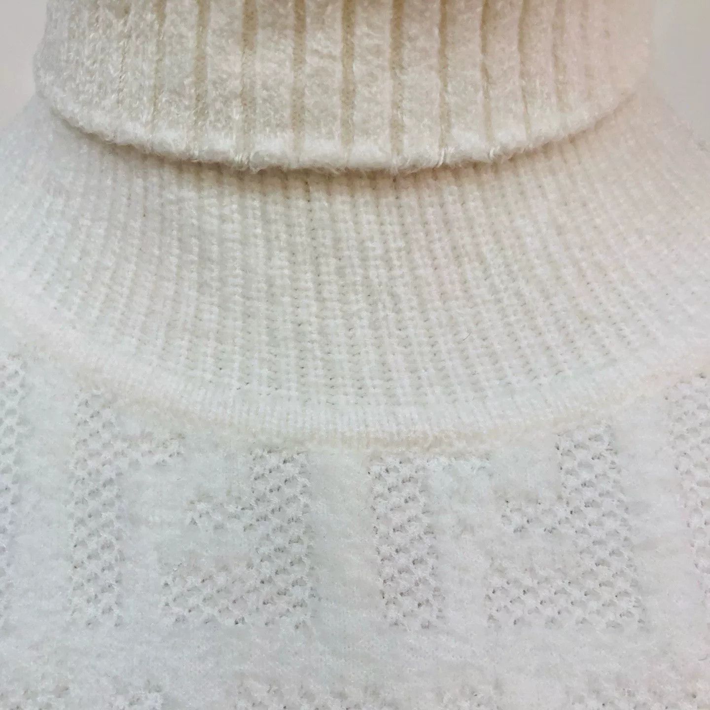 Fendi fendi ff logo high-neck knit sweater Size US M / EU 48-50 / 2 - 6 Thumbnail