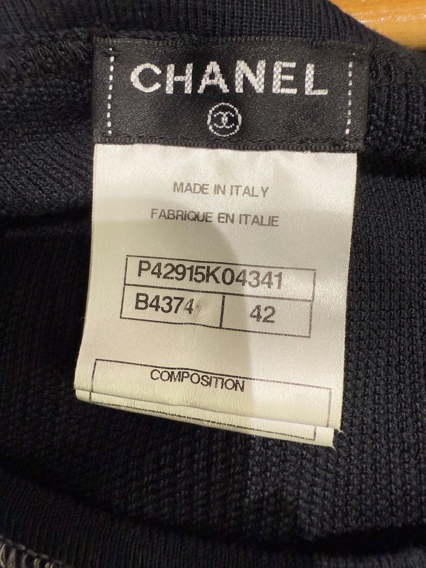 Chanel classic chanel logo knit tank top size 42 Size US L / EU 52-54 / 3 - 3 Thumbnail