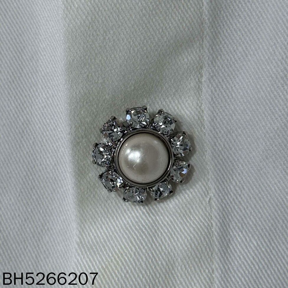 Miu Miu white pearl button denim jacket Size US S / EU 44-46 / 1 - 6 Thumbnail