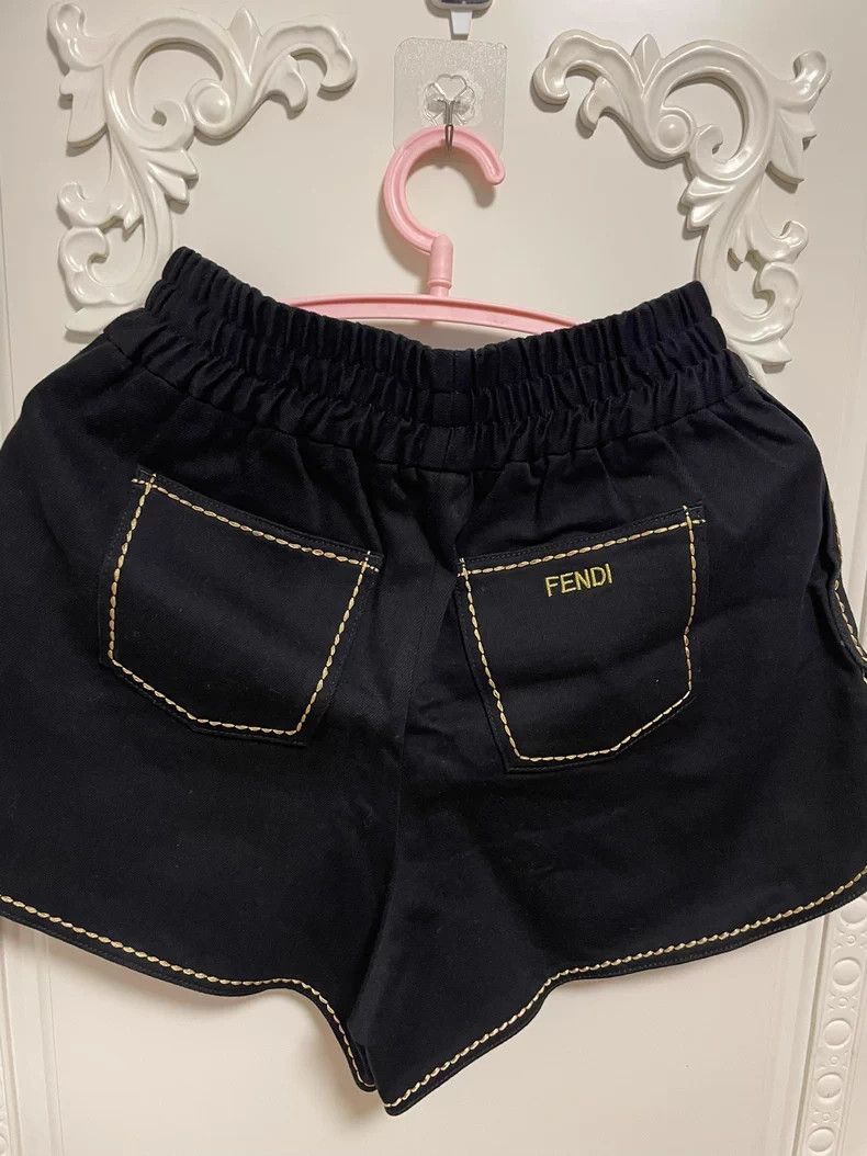 Fendi Fendi Shorts with Back Pocket Logo Size US 30 / EU 46 - 3 Thumbnail